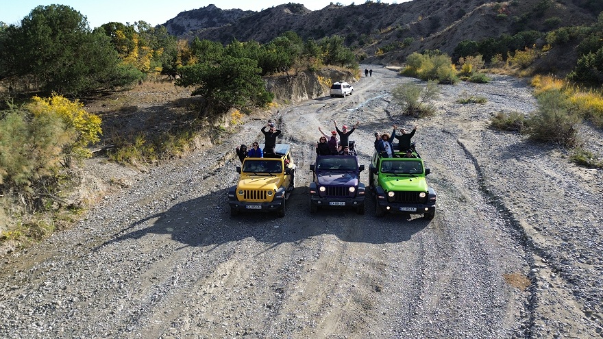 The first jeep tour to Vashlovani: an unforgettable adventure in Georgia - Car rental publications in Georgia | Car rental in Tbilisi | p.8