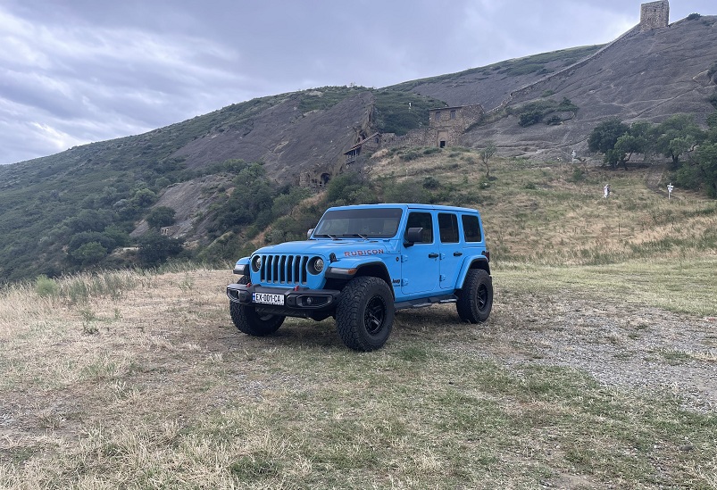 Jeep Wrangler hire in Tbilisi, Batumi and Kutaisi -